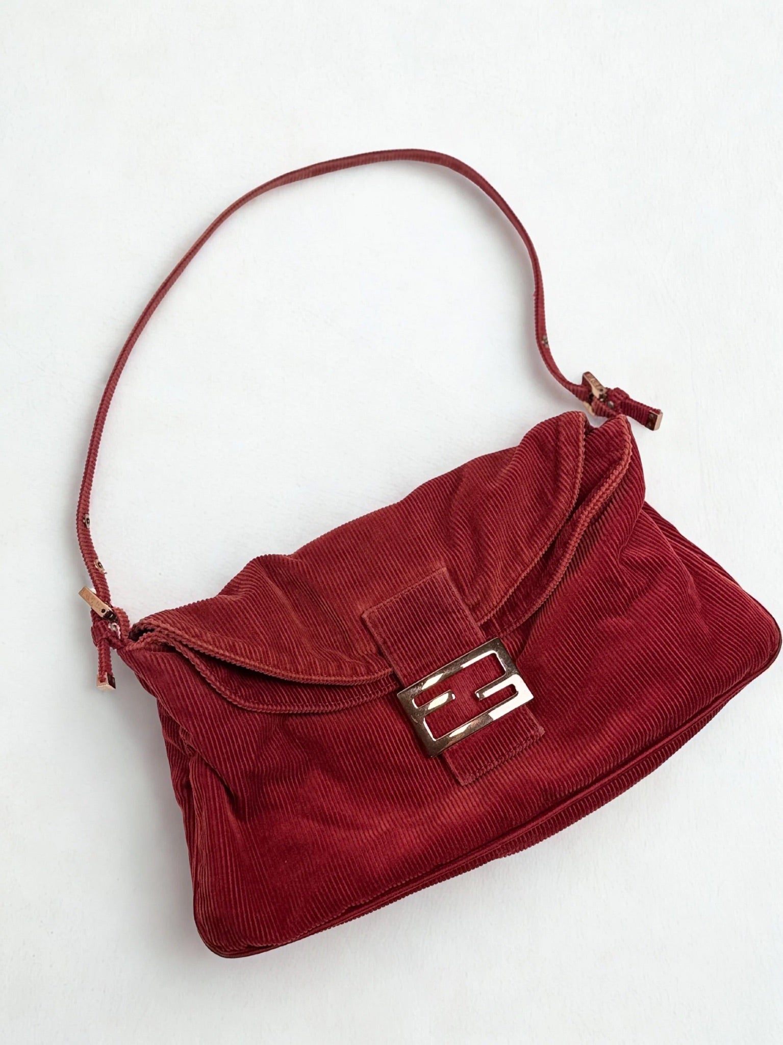 Fendi Mamma Baguette red corduroy – cleo select