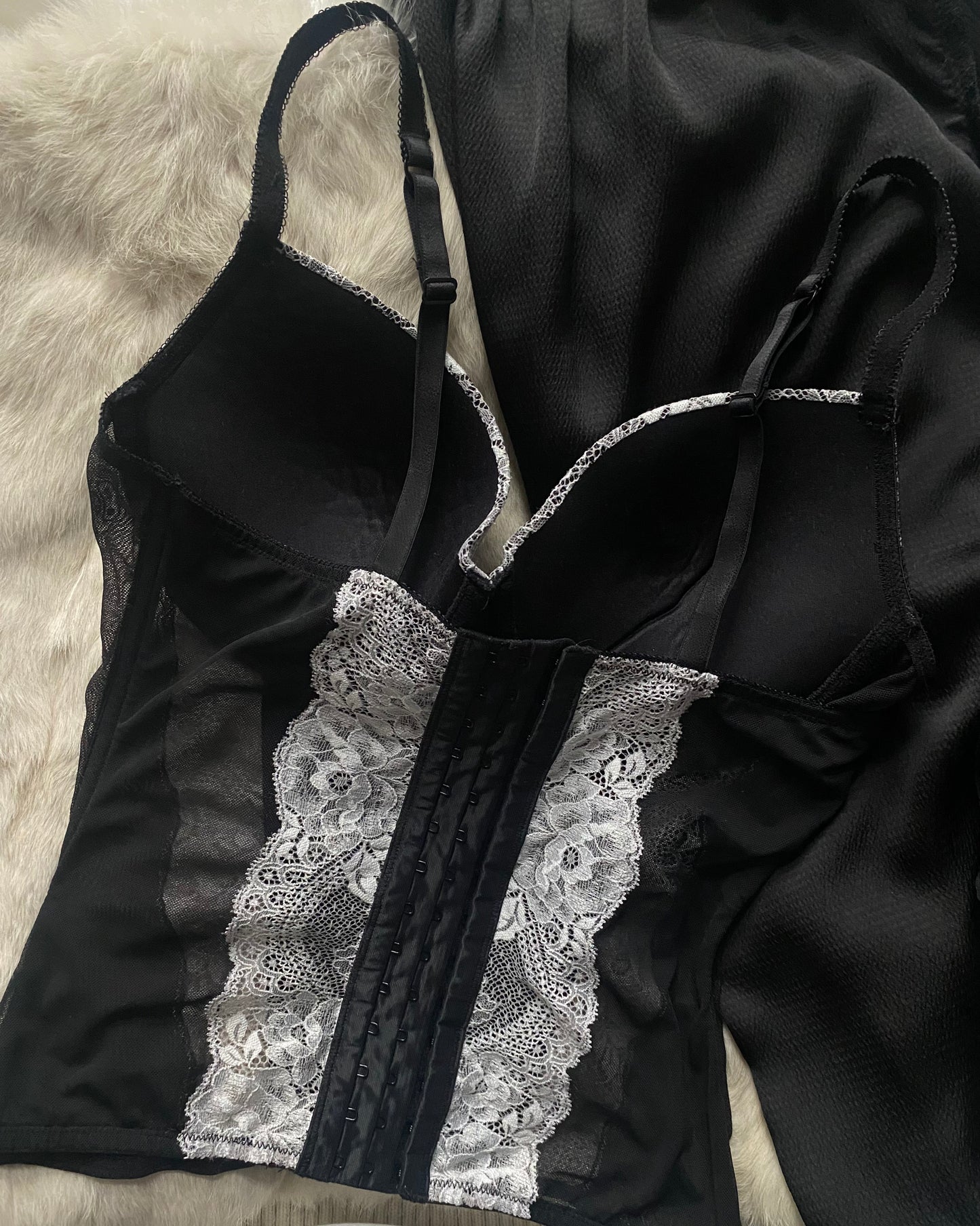 Vintage Korsett schwarz mit weißer Spitze 75E
