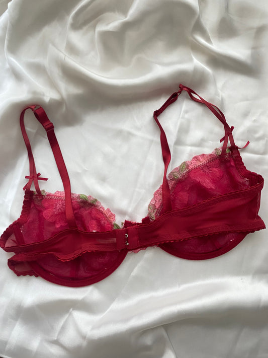 Roter Vintage BH mit Blumen 95D