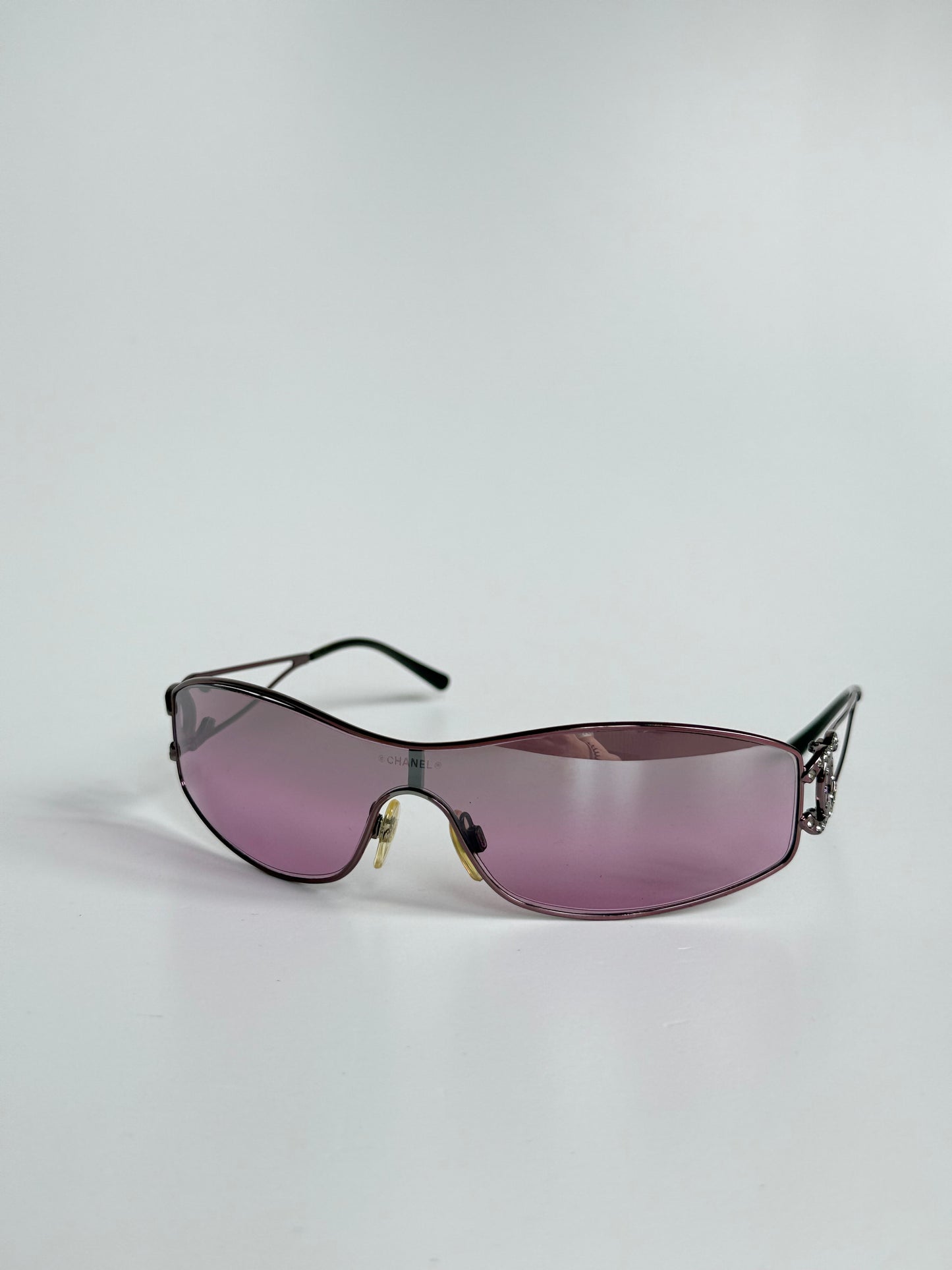 Iconic Chanel Sunglasses 4073 pink
