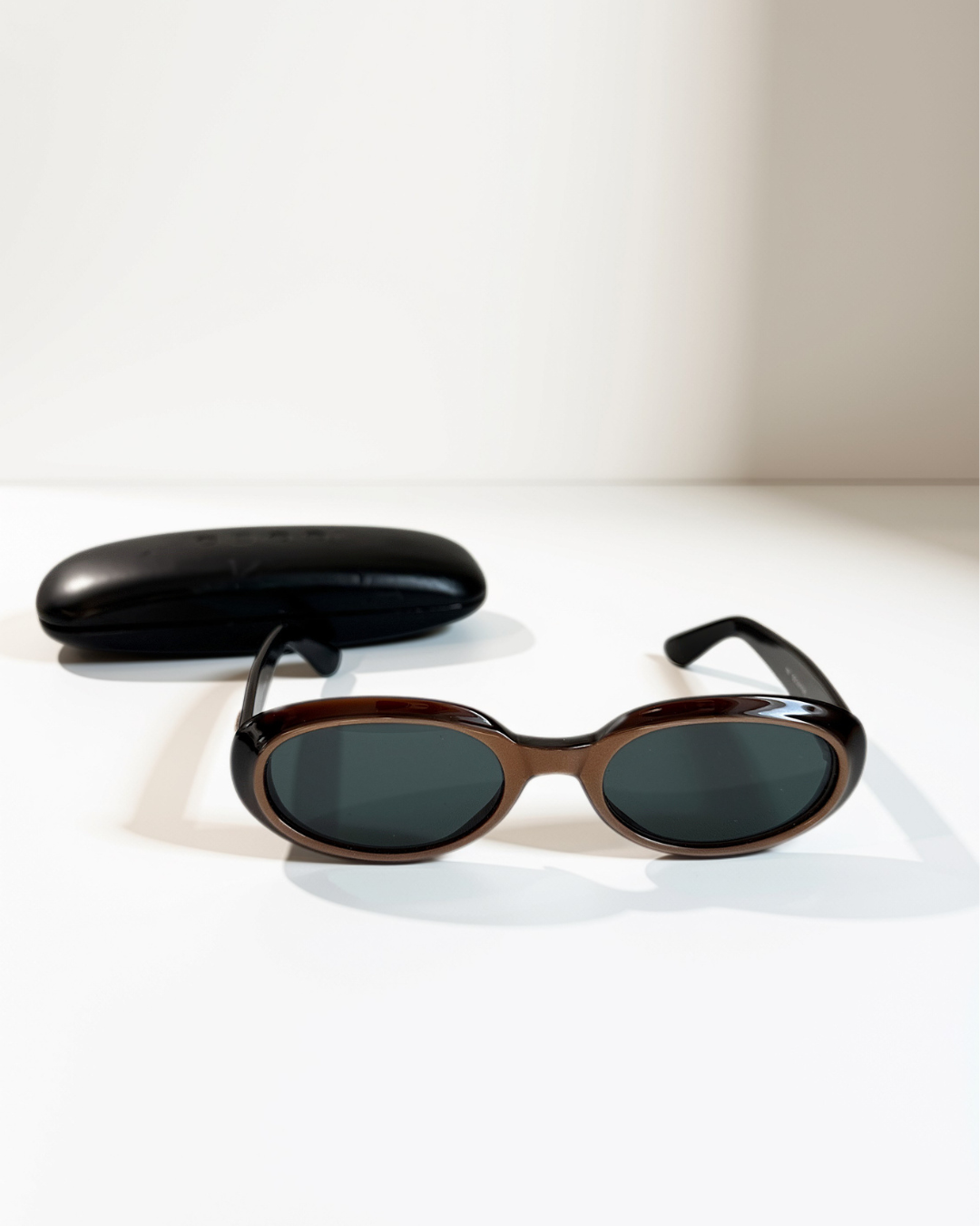 Vintage Gucci Oval Sunglasses Brown Gold G Logo GG2419