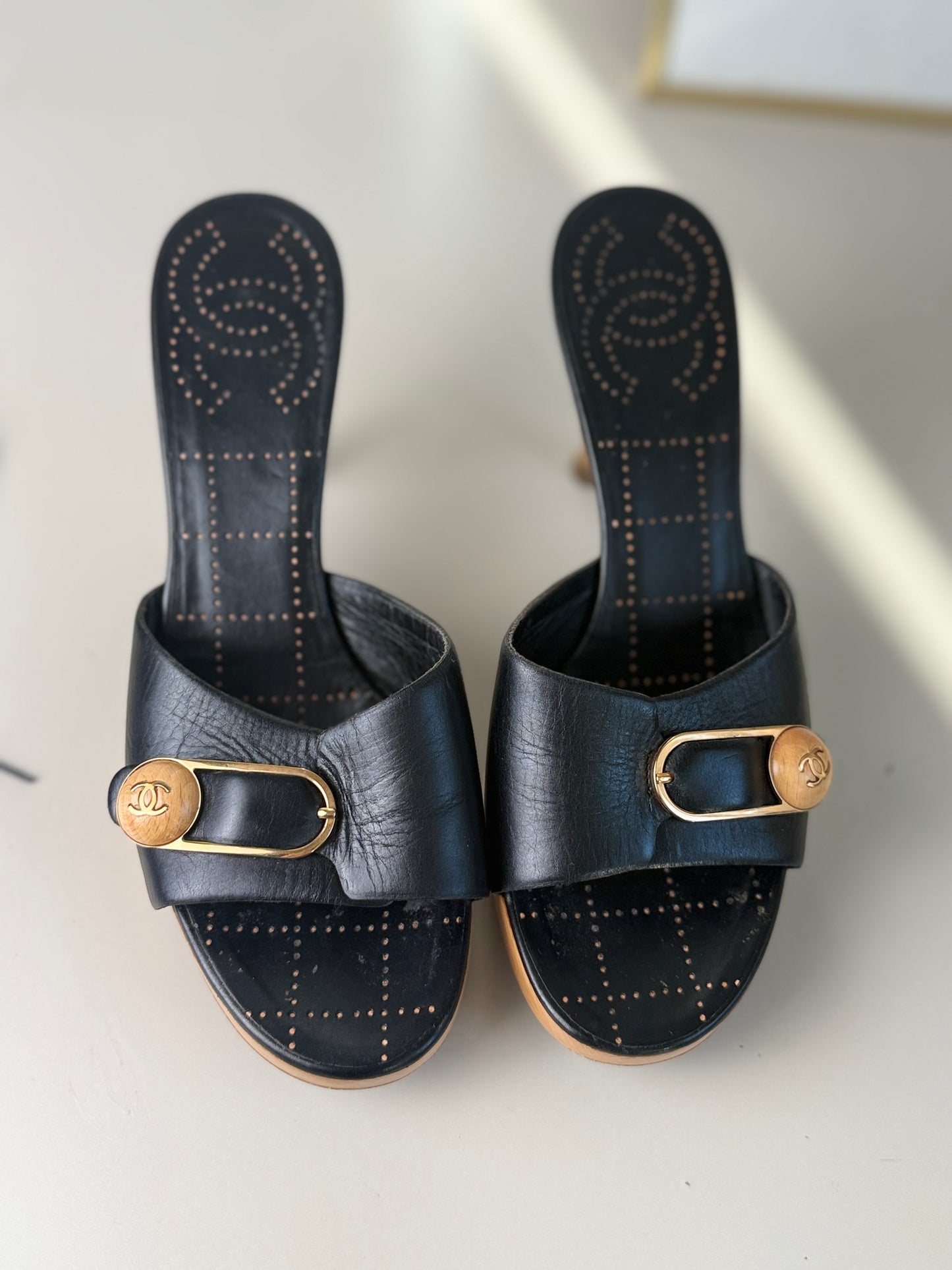 Chanel Vintage Wooden Heel Mules – Black Leather