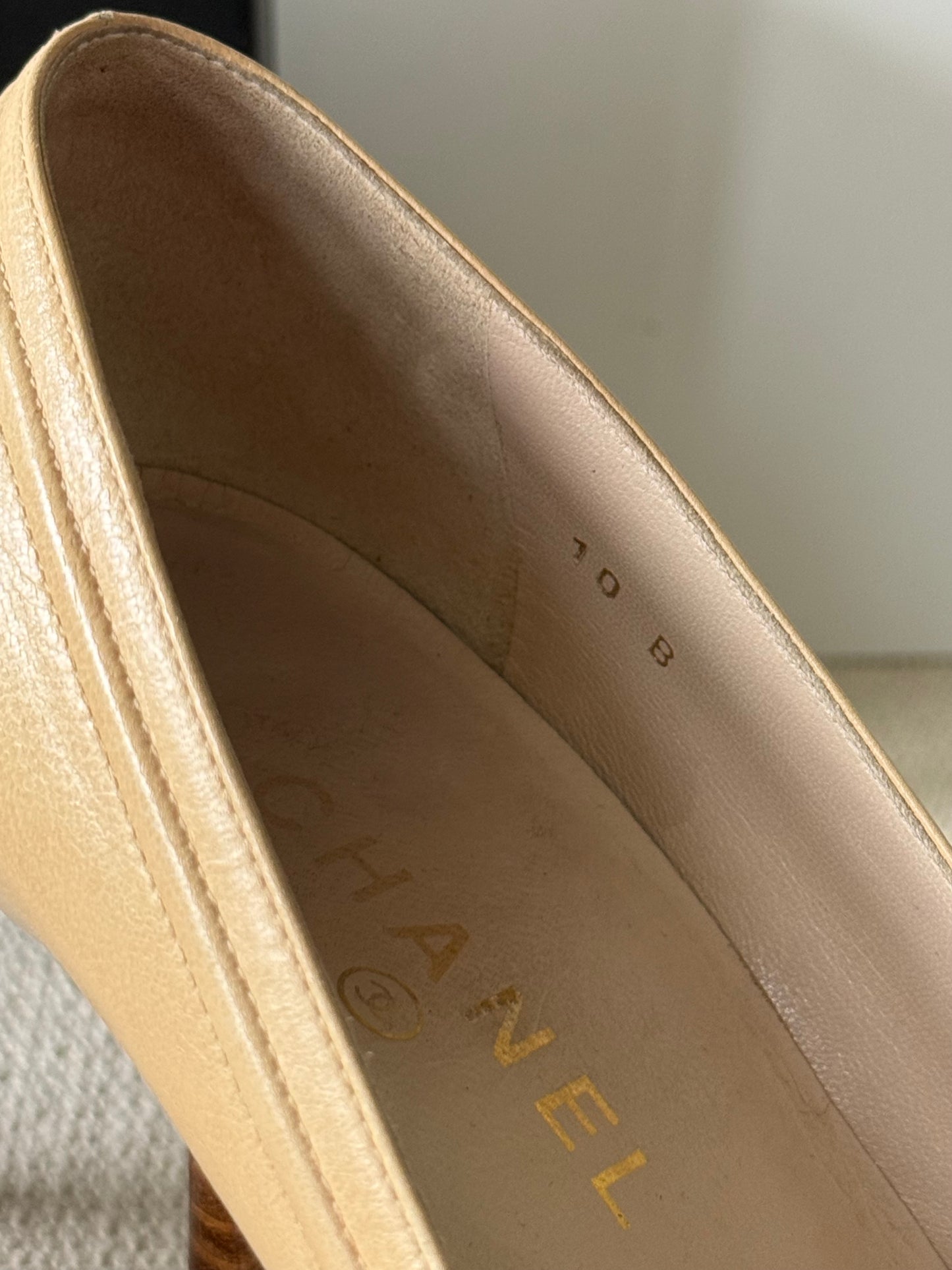 Vintage Chanel Pointed Toe Heels – Beige Leather, Size 40