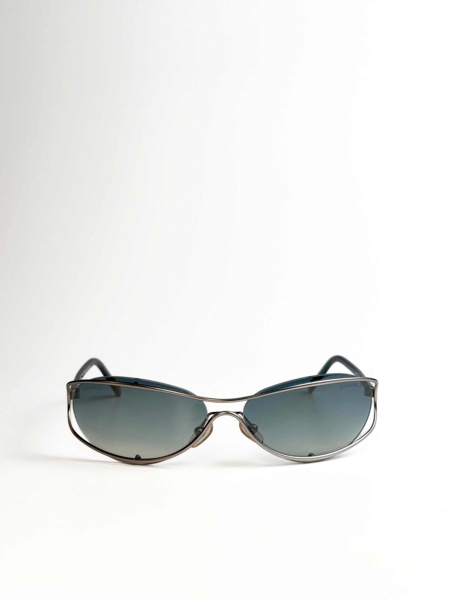 Vintage Chanel Silver Oval Sunglasses with Blue Ombre Lenses – Full Set