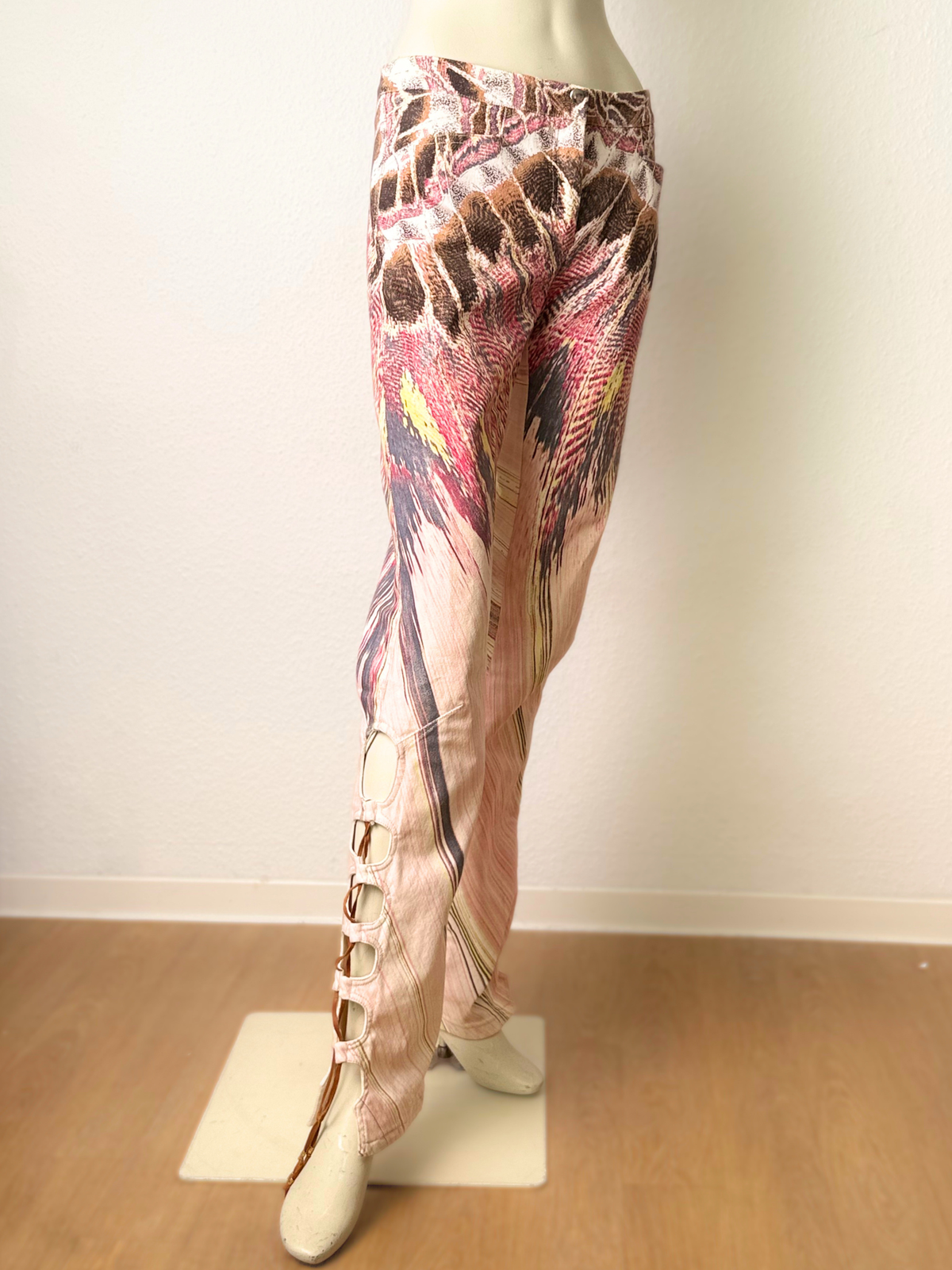 Vintage Roberto Cavalli Feather Print Lace-Up Jeans – Size M