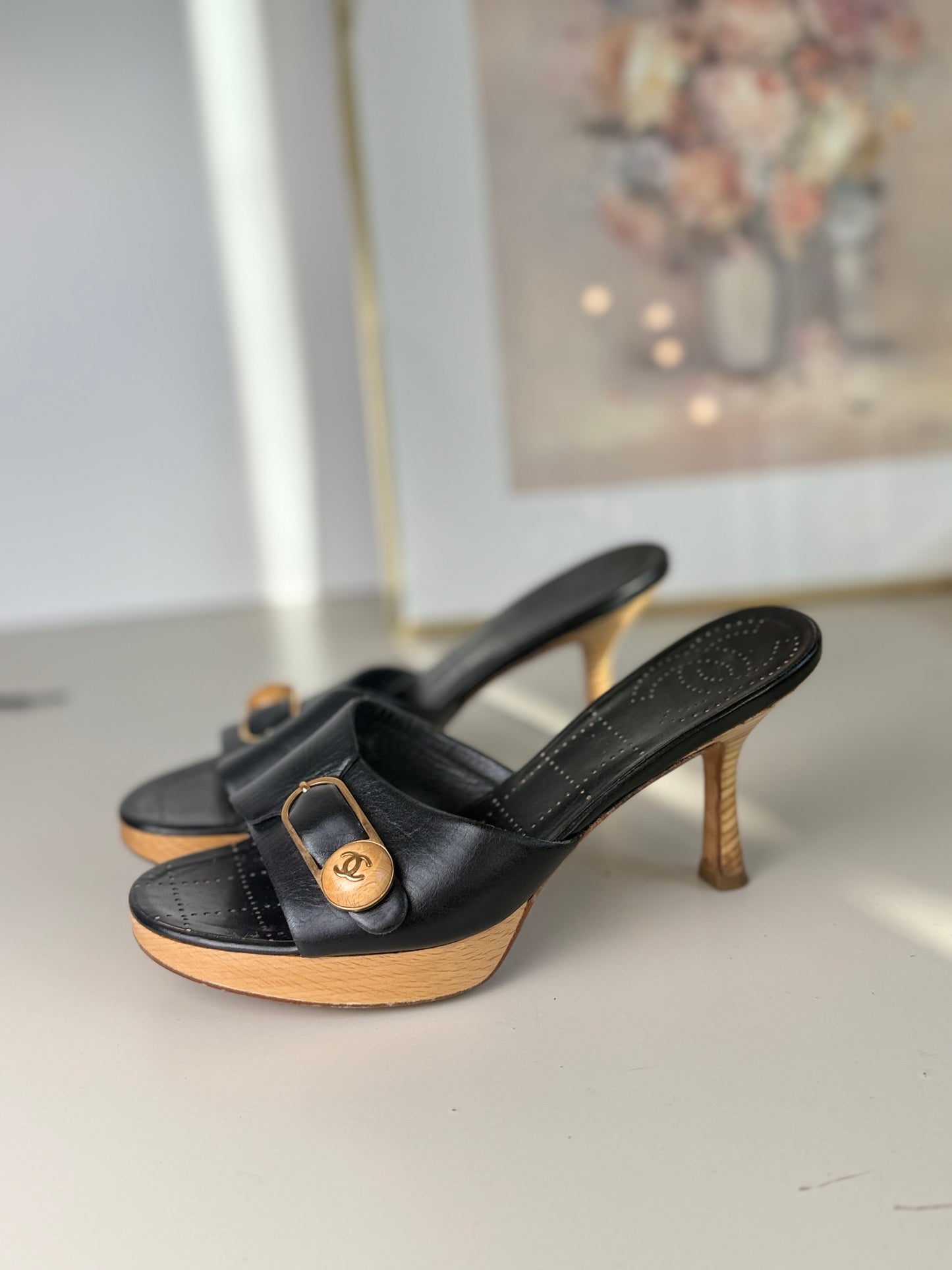 Chanel Vintage Wooden Heel Mules – Black Leather