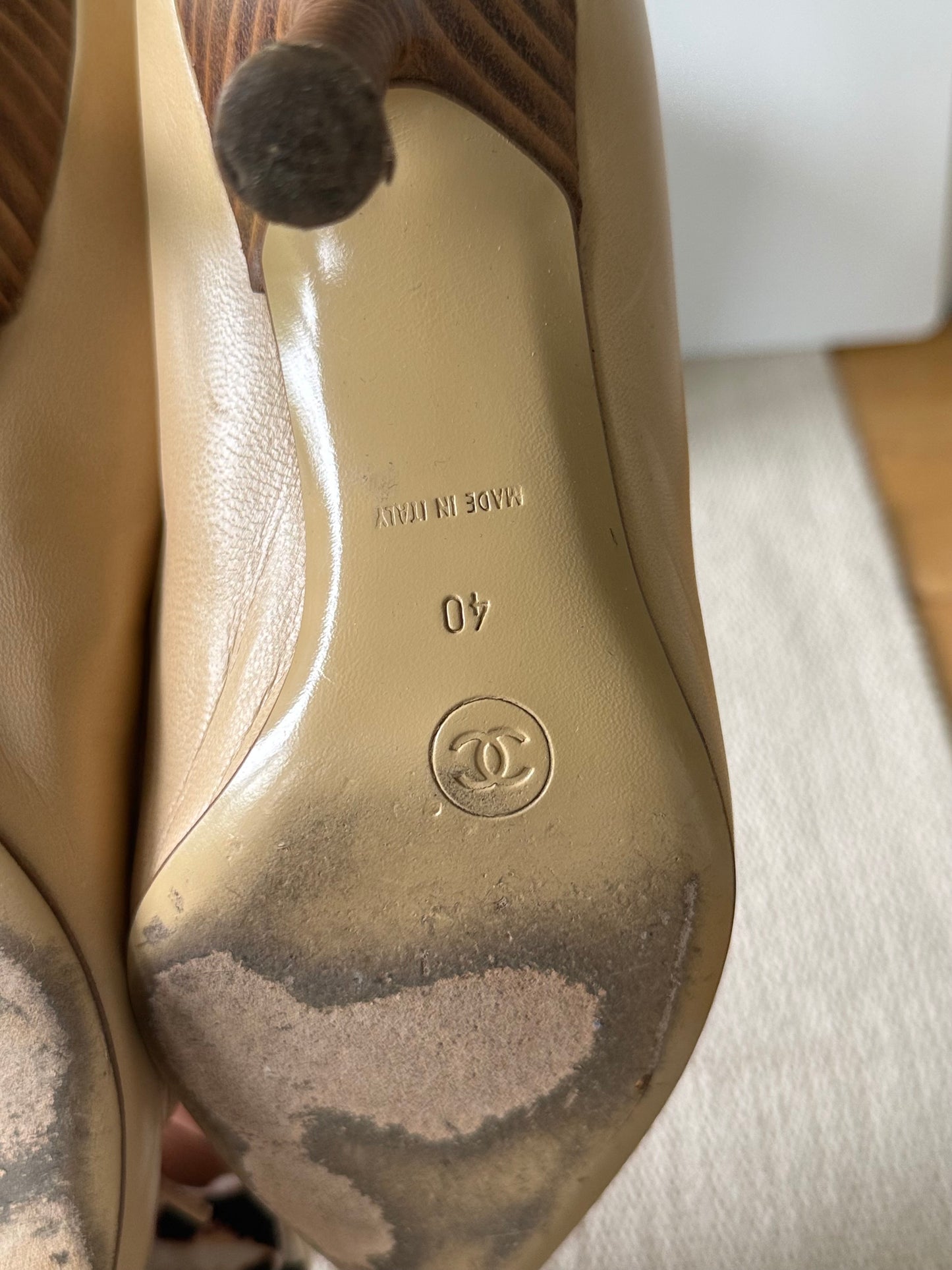 Vintage Chanel Pointed Toe Heels – Beige Leather, Size 40