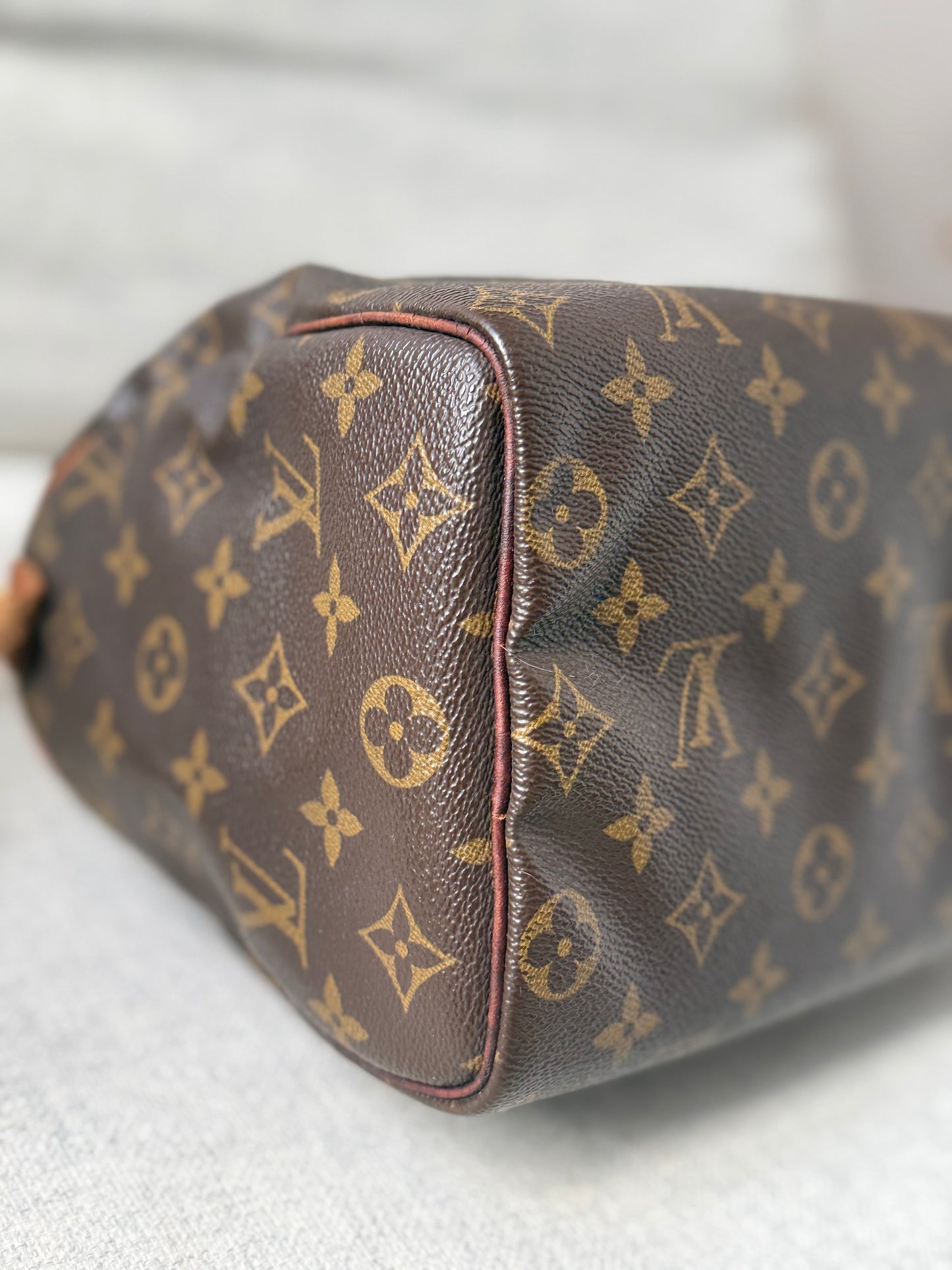 Vintage Louis Vuitton Speedy 25