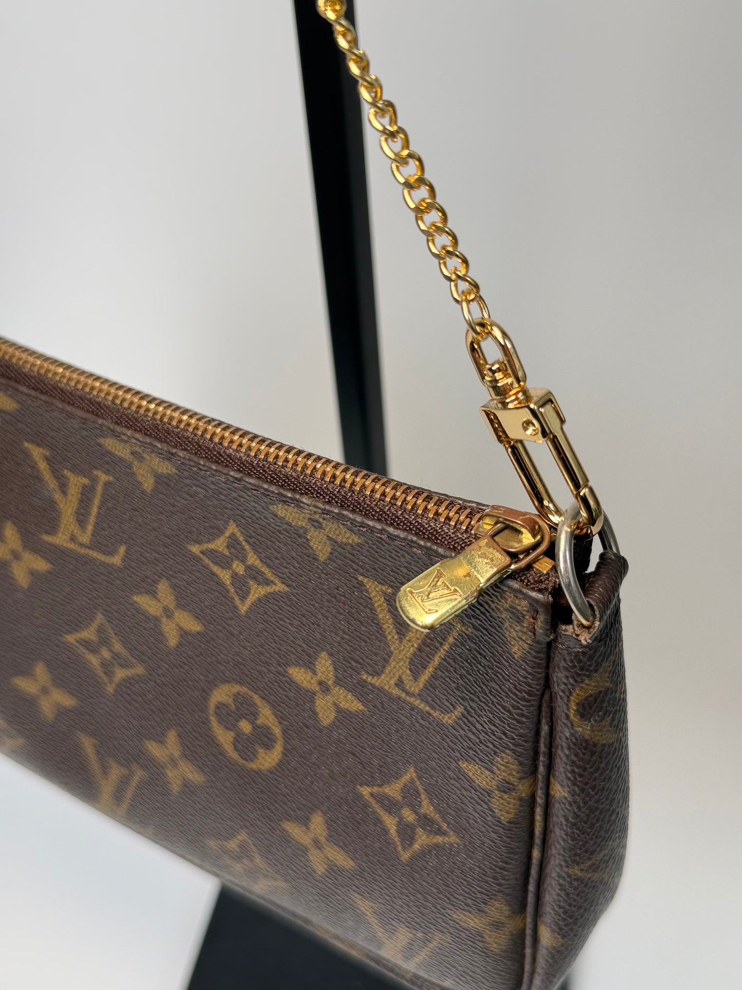 Louis Vuitton Pochette Accessoires