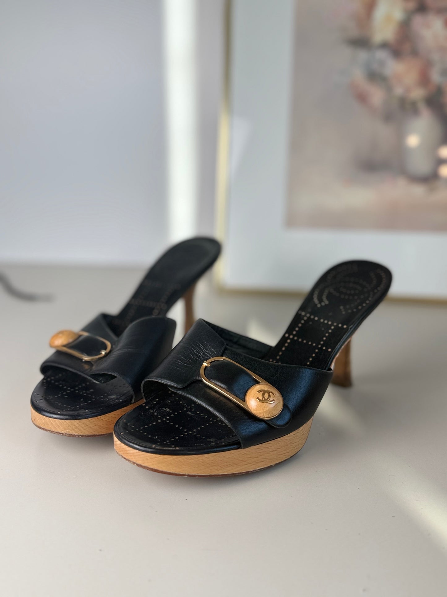 Chanel Vintage Wooden Heel Mules – Black Leather