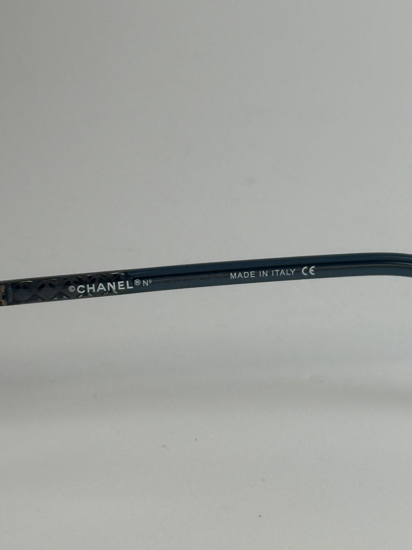 Vintage Chanel Silver Oval Sunglasses with Blue Ombre Lenses – Full Set