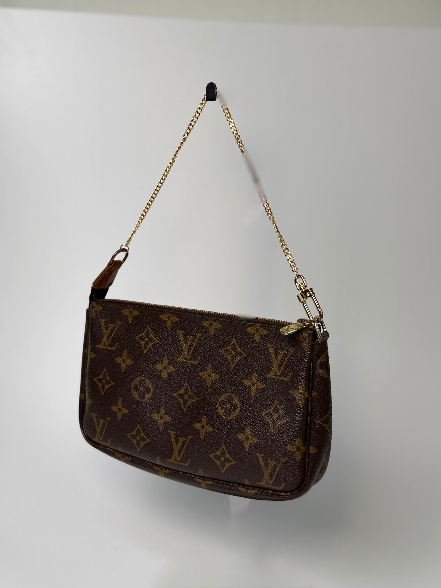 Louis Vuitton Pochette Accessoires