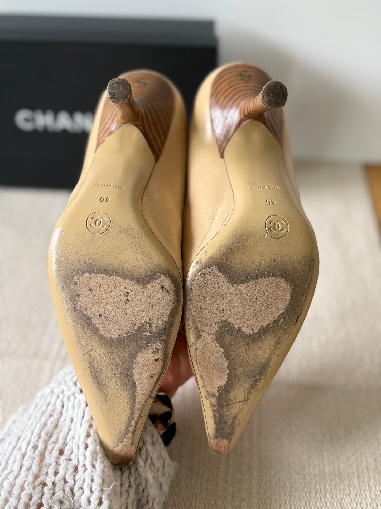 Vintage Chanel Pointed Toe Heels – Beige Leather, Size 40