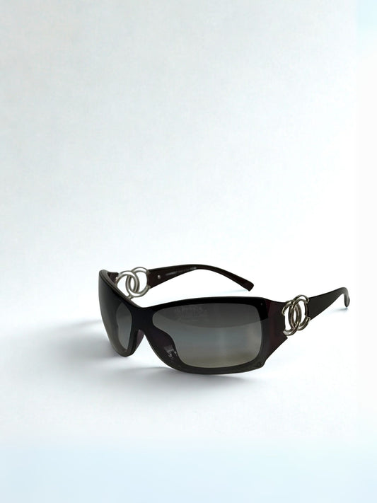 Chanel vintage sunglasses with cut-out CC logo – classic black designer eyewear Oversized cool