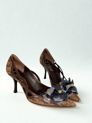 Dior 2004 Vintage Diorissimo Pointed-Toe Heels with Floral Appliqué – Brown, Size 36