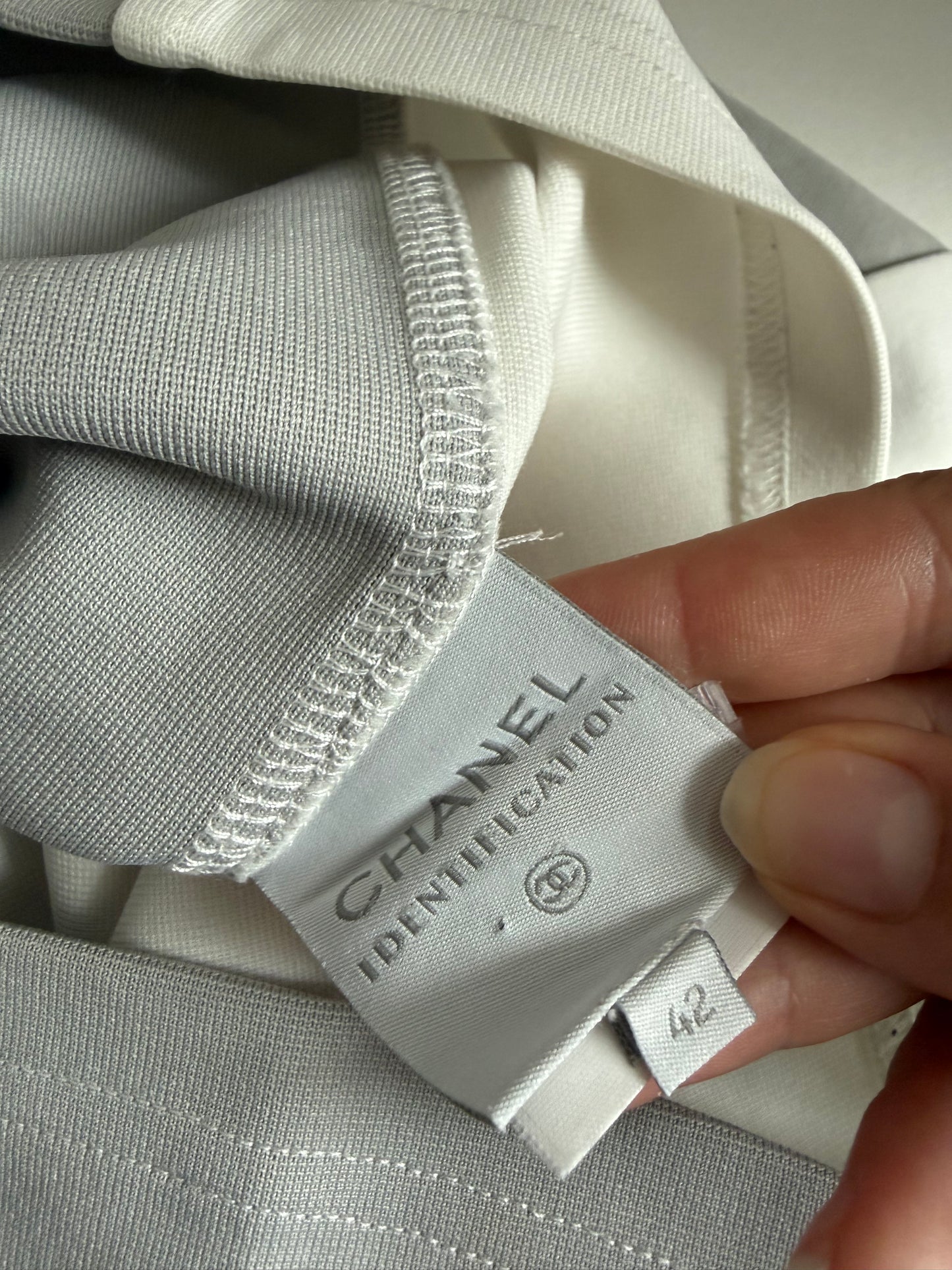 Vintage Chanel Reflective CC T-Shirt –  P01 Sport