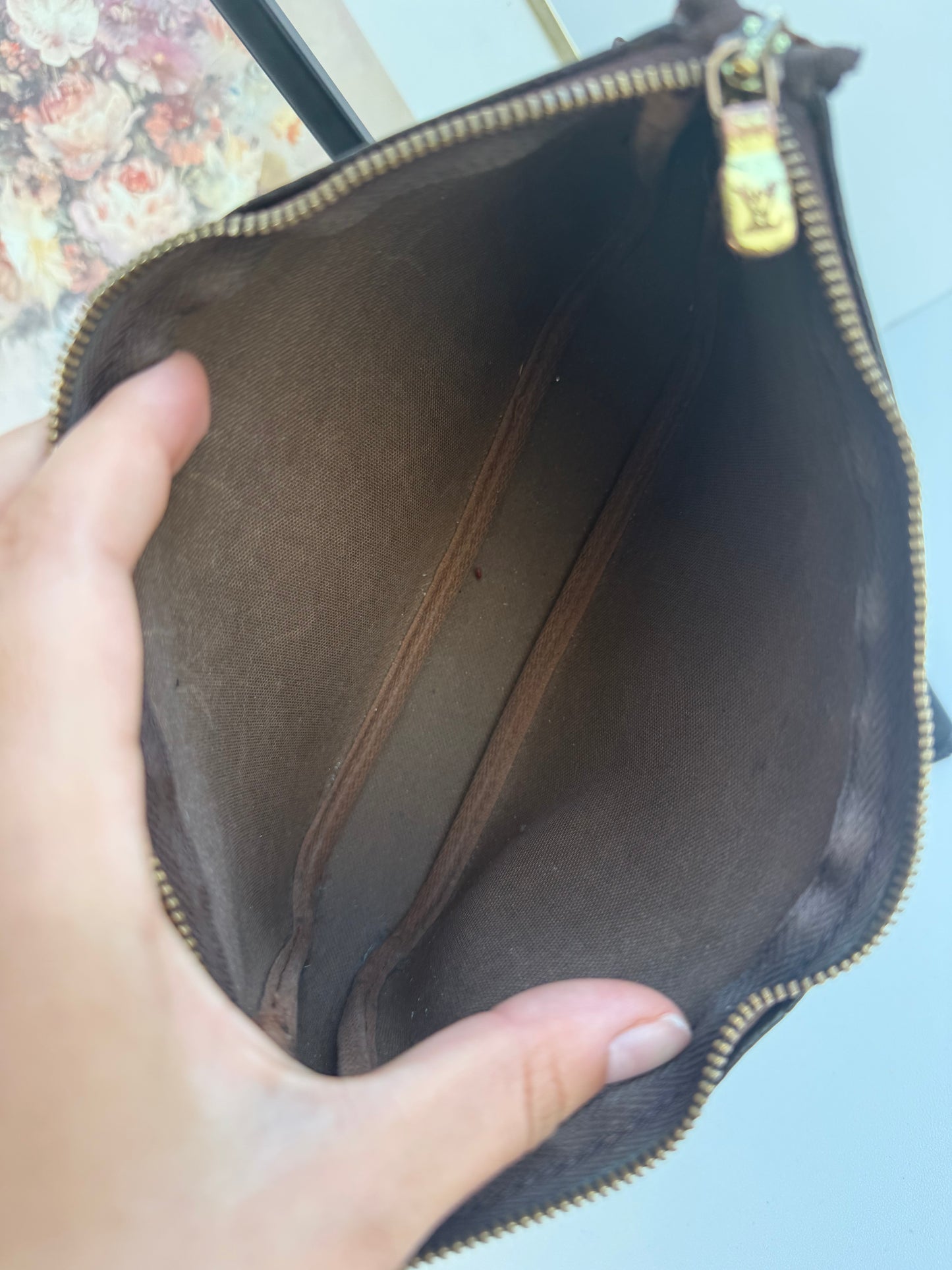 Louis Vuitton Pochette Accessoires Monogram
