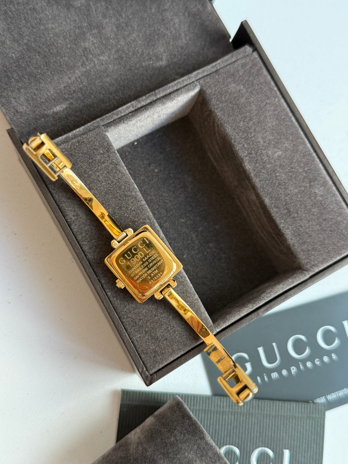 Vintage Gucci 1900L Bangle Watch Gold