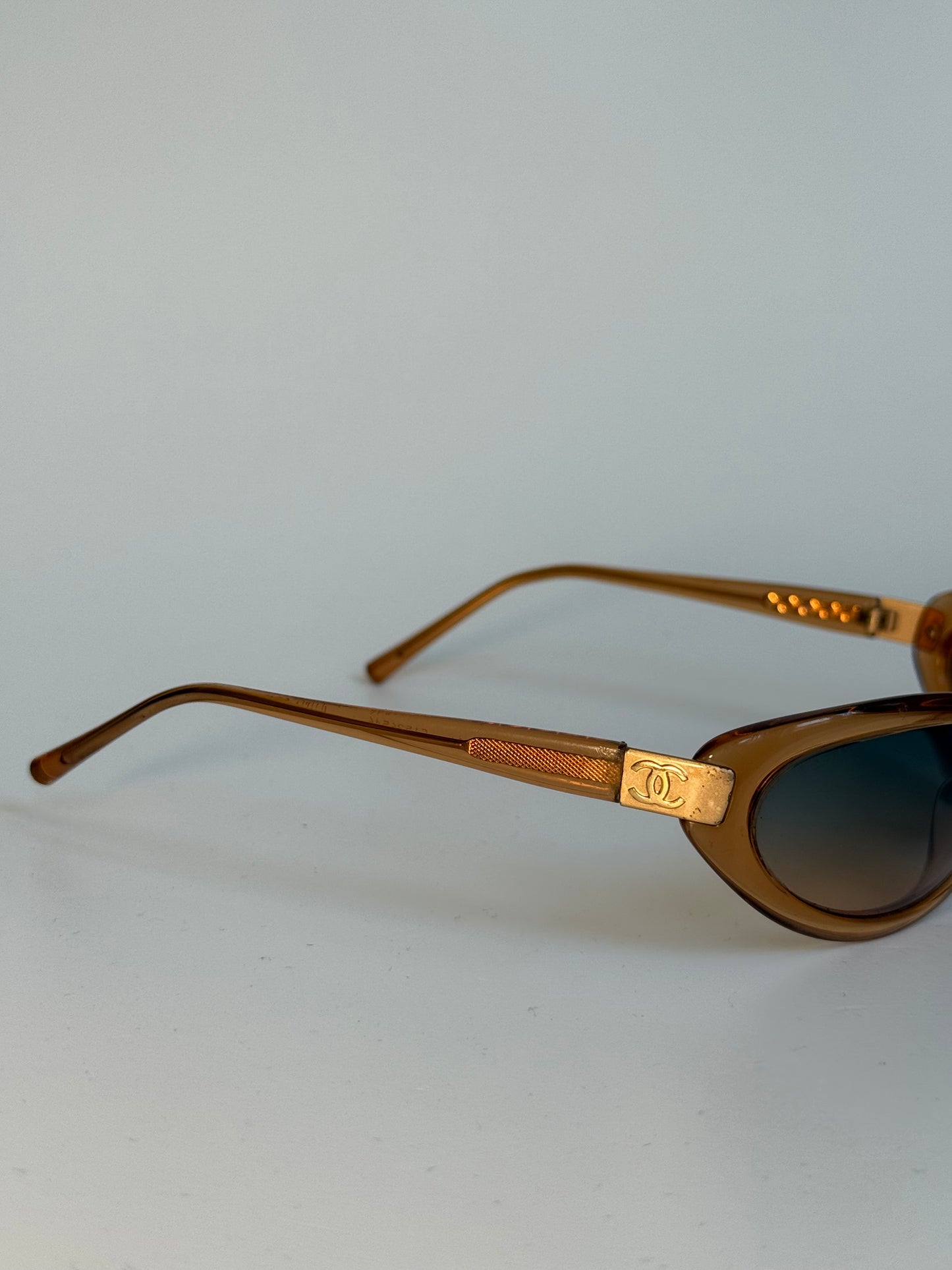 Chanel Sunglasses – Vintage Oval Frame