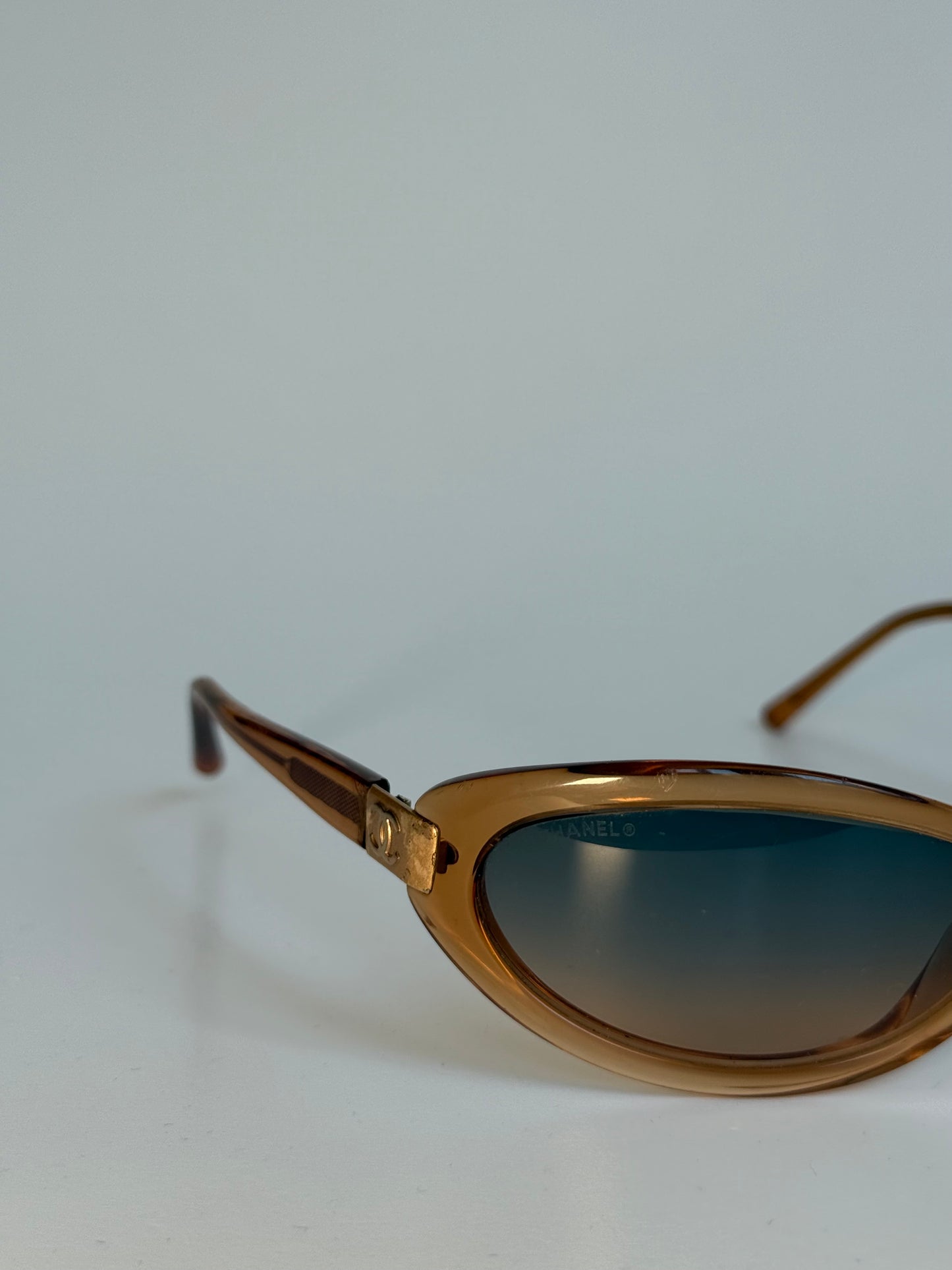 Chanel Sunglasses – Vintage Oval Frame