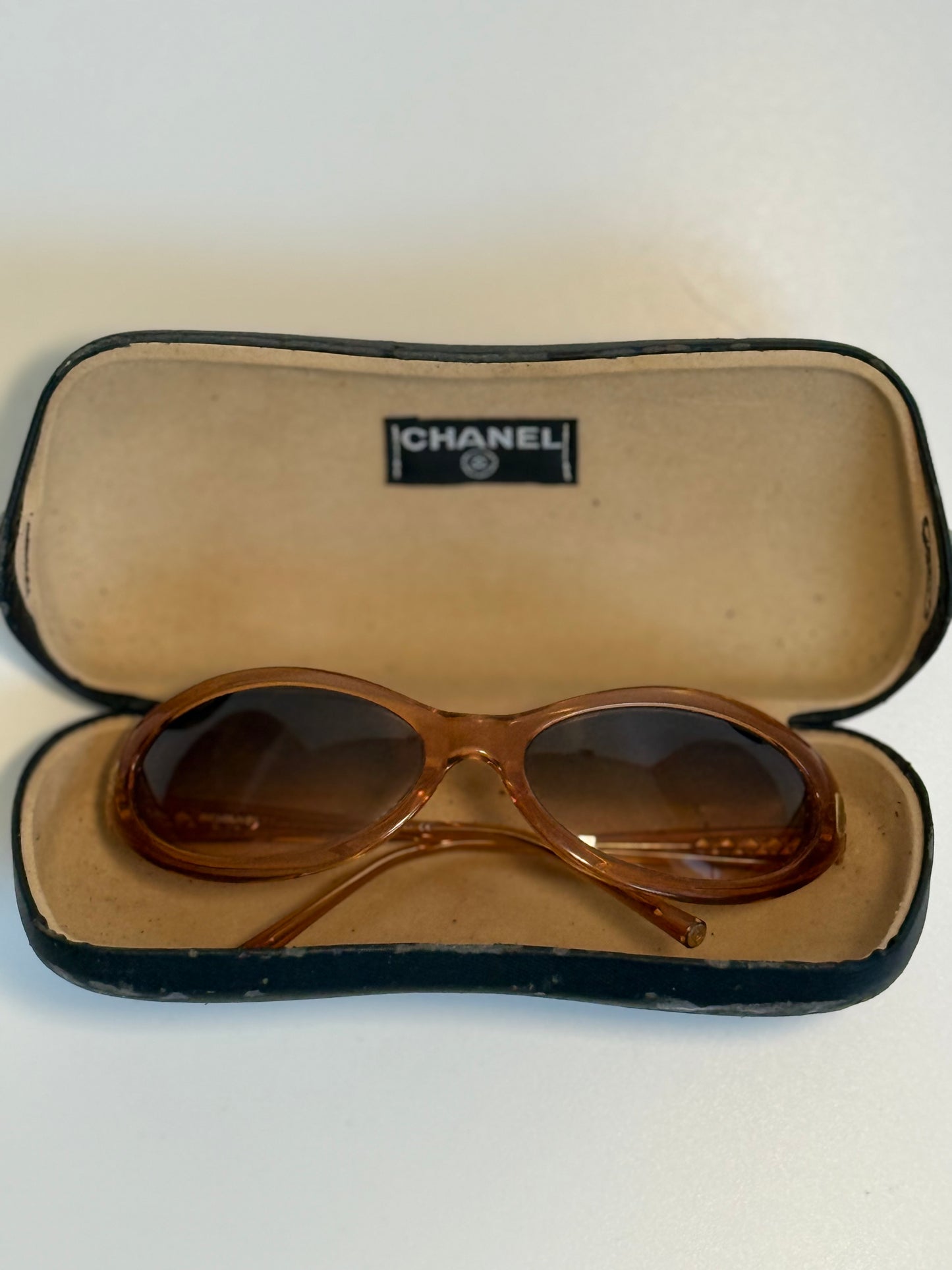 Chanel Sunglasses – Vintage Oval Frame