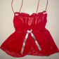 Rotes Schleifen Top
