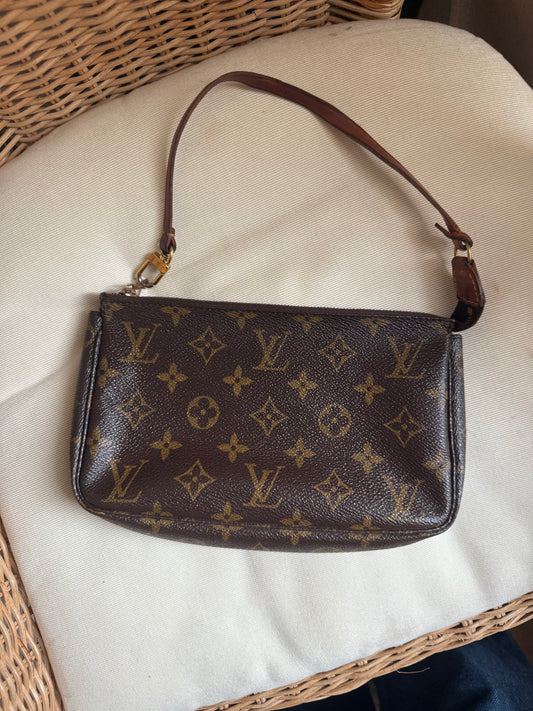 Louis Vuitton Pochette Accessoires