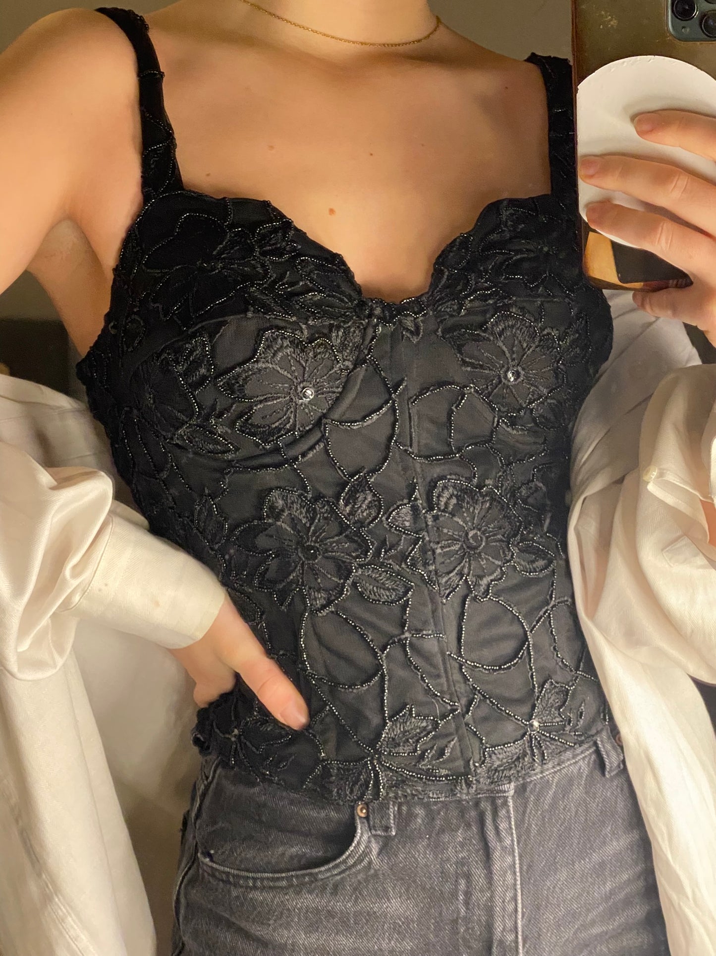 Corsage mit Perlen Stickerei