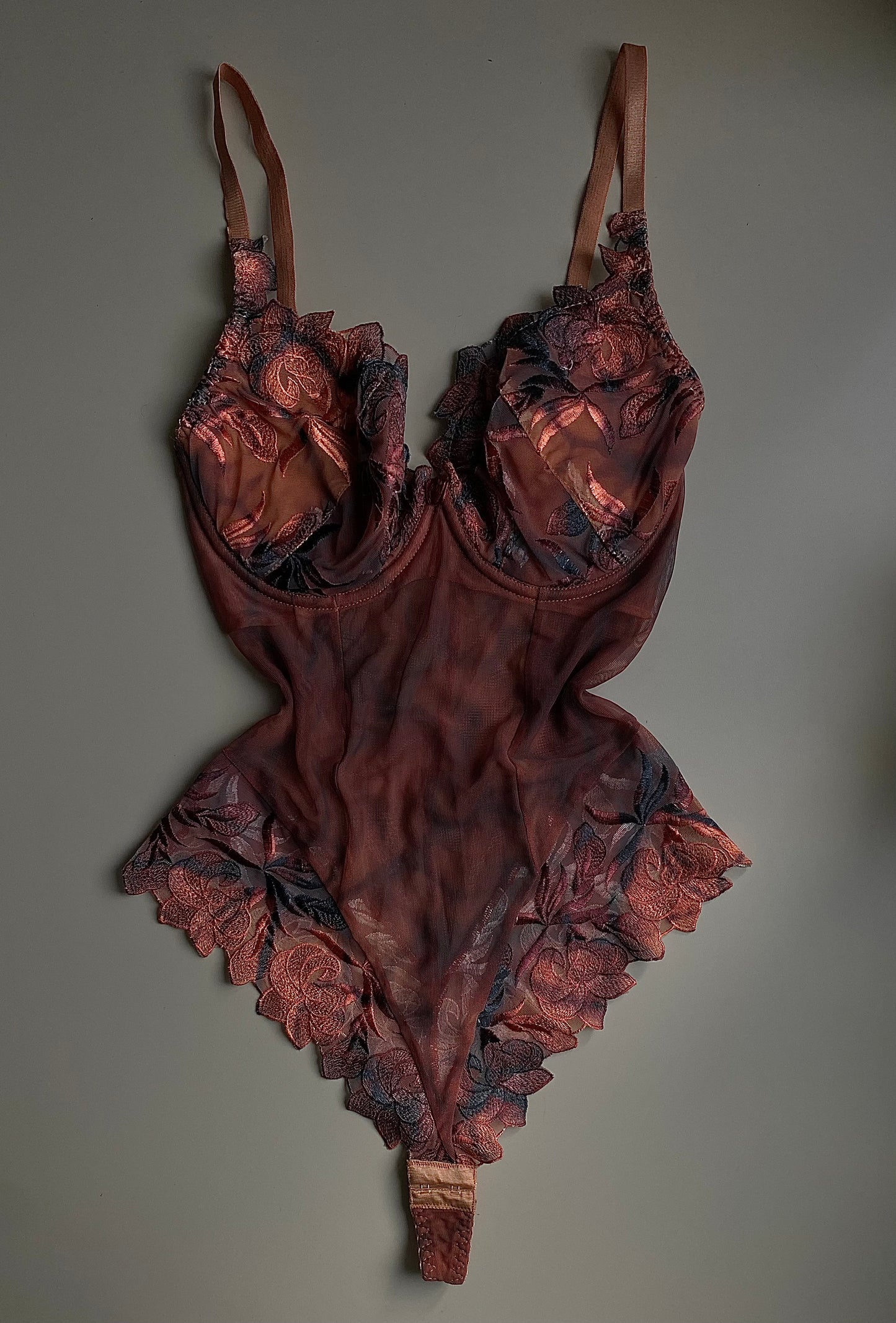 Hochwertiger Vintage Body rot 75-80C