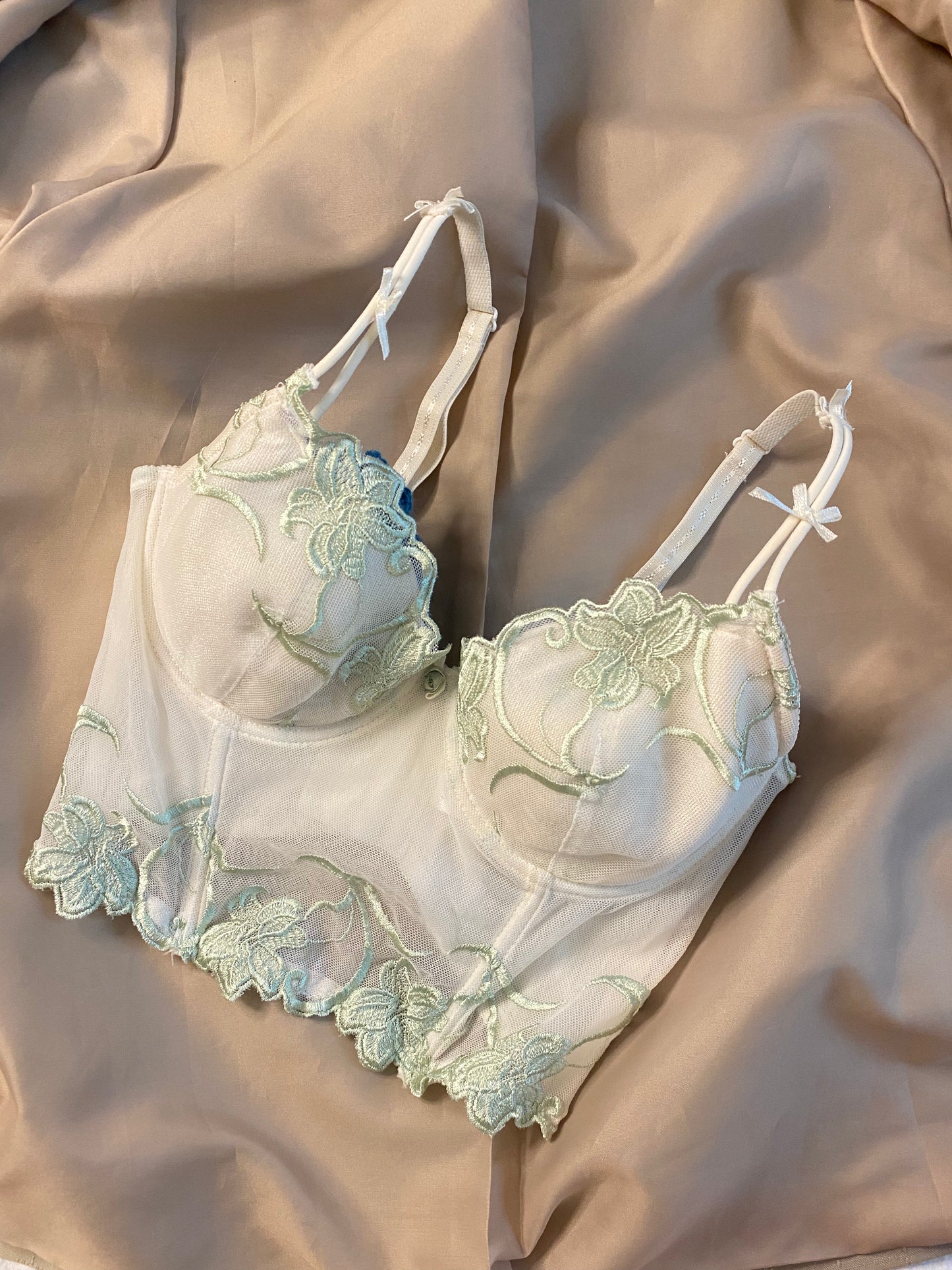 Vintage Korsett Weiß mit Spitze in Mint 75B