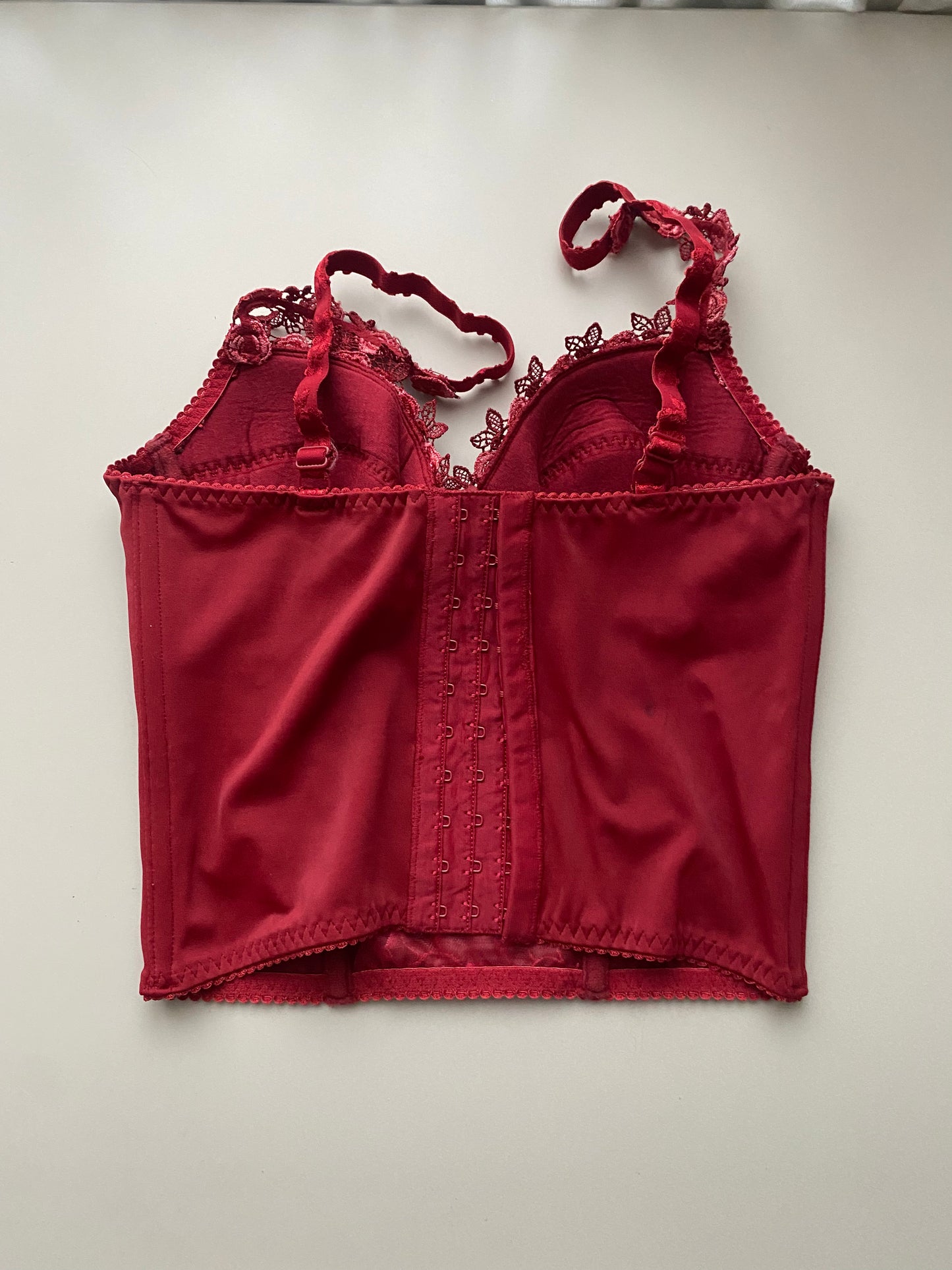 Rotes Corset Top mit Rosen 70-75B