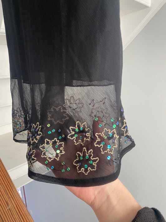 Schwarzes Kleidchen mit Pailetten S-M