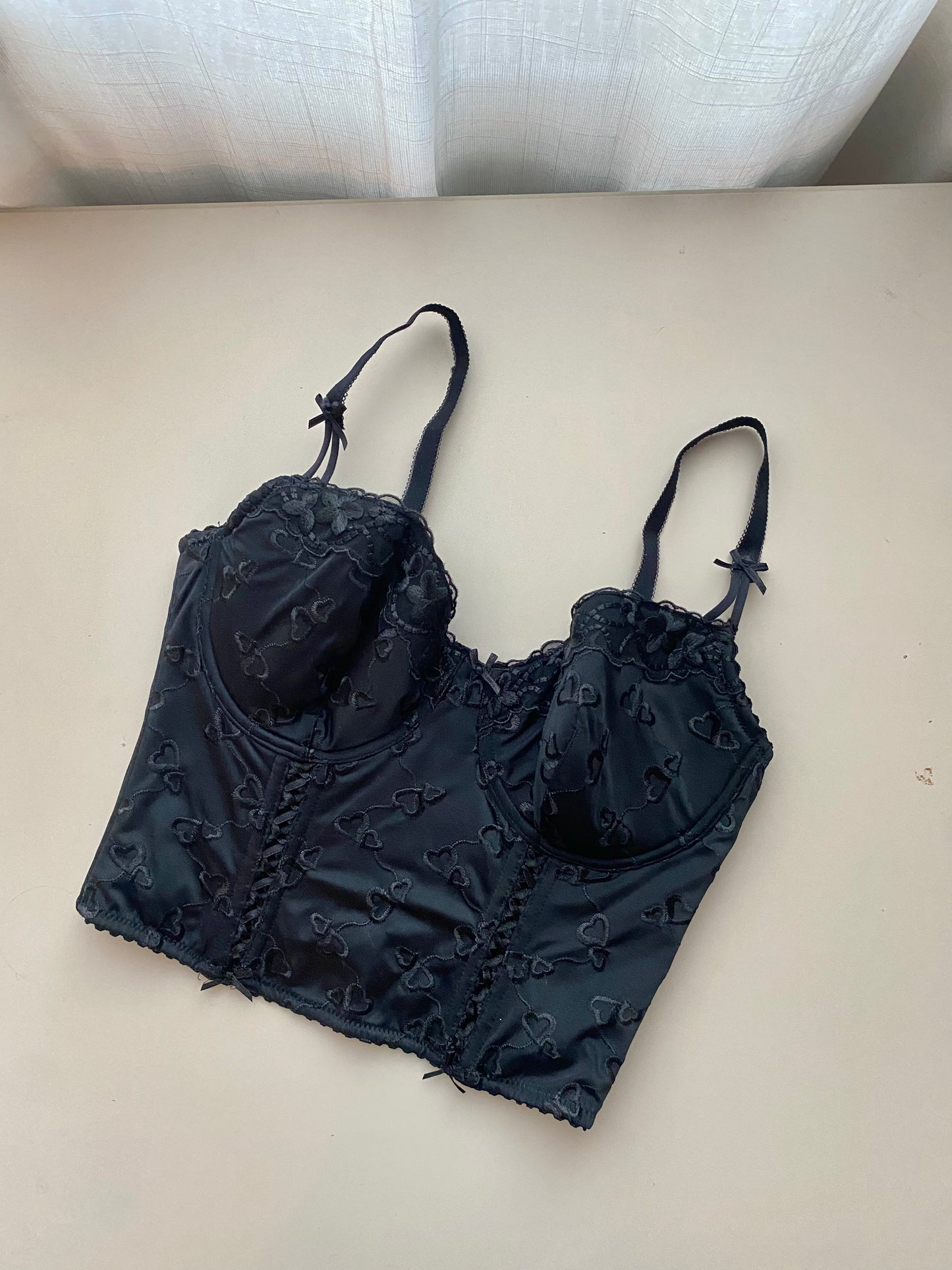 Vintage Korsett Schwarz mit Herz Stickerei 80B