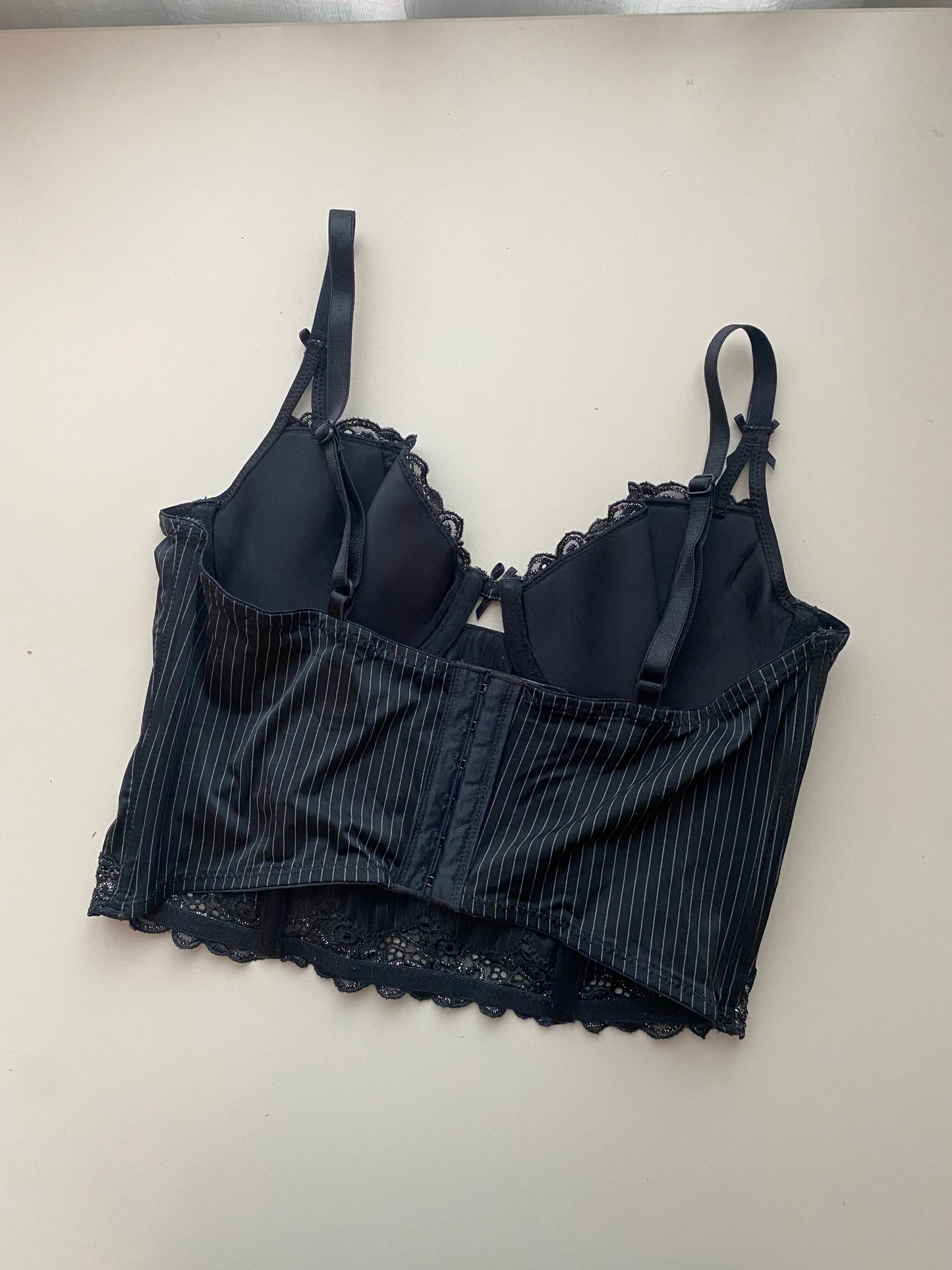 Vintage Korsett mit Nadelstreifen und Glitzer Details (75B)