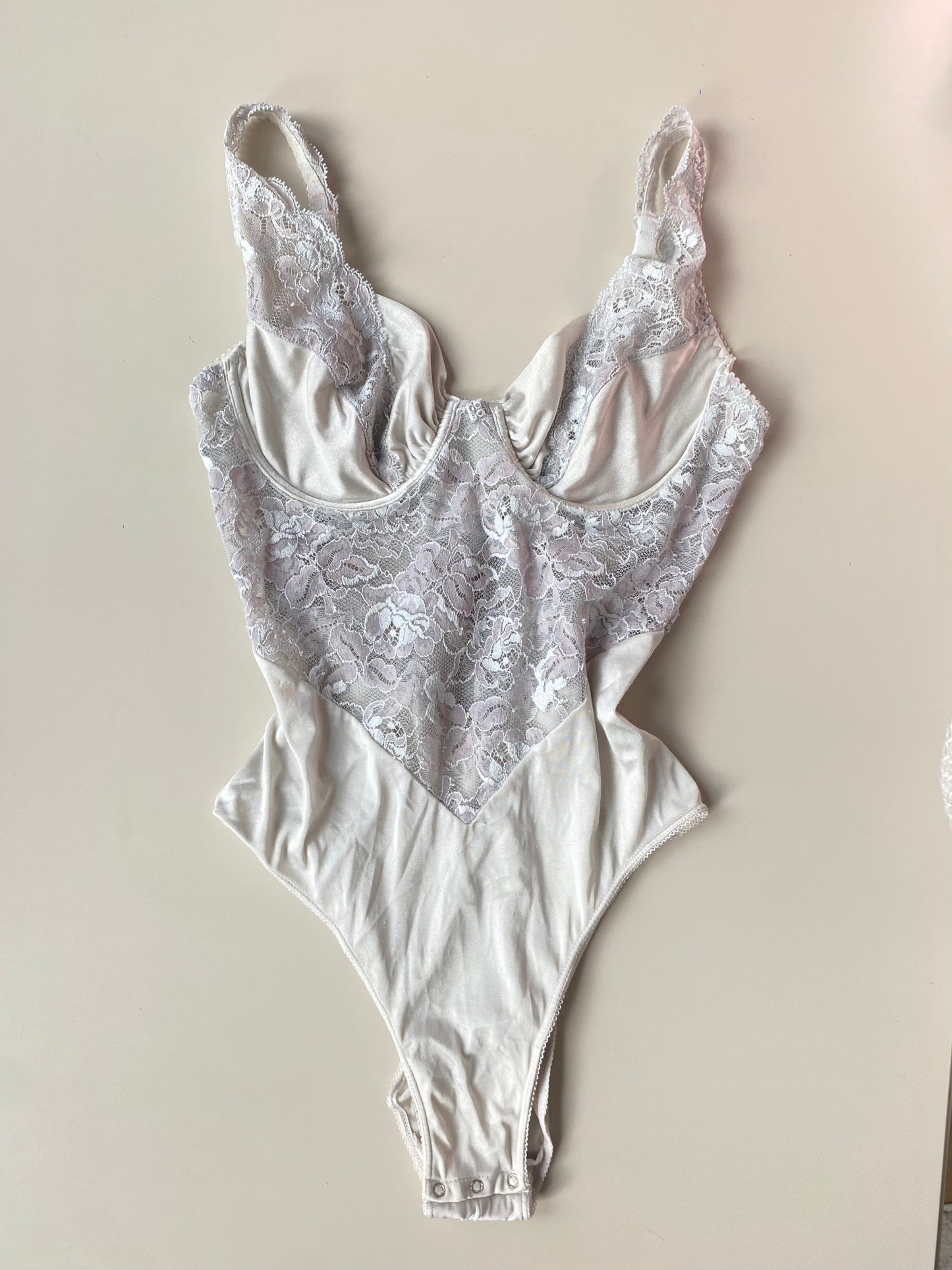 Vintage Body Grau 80B